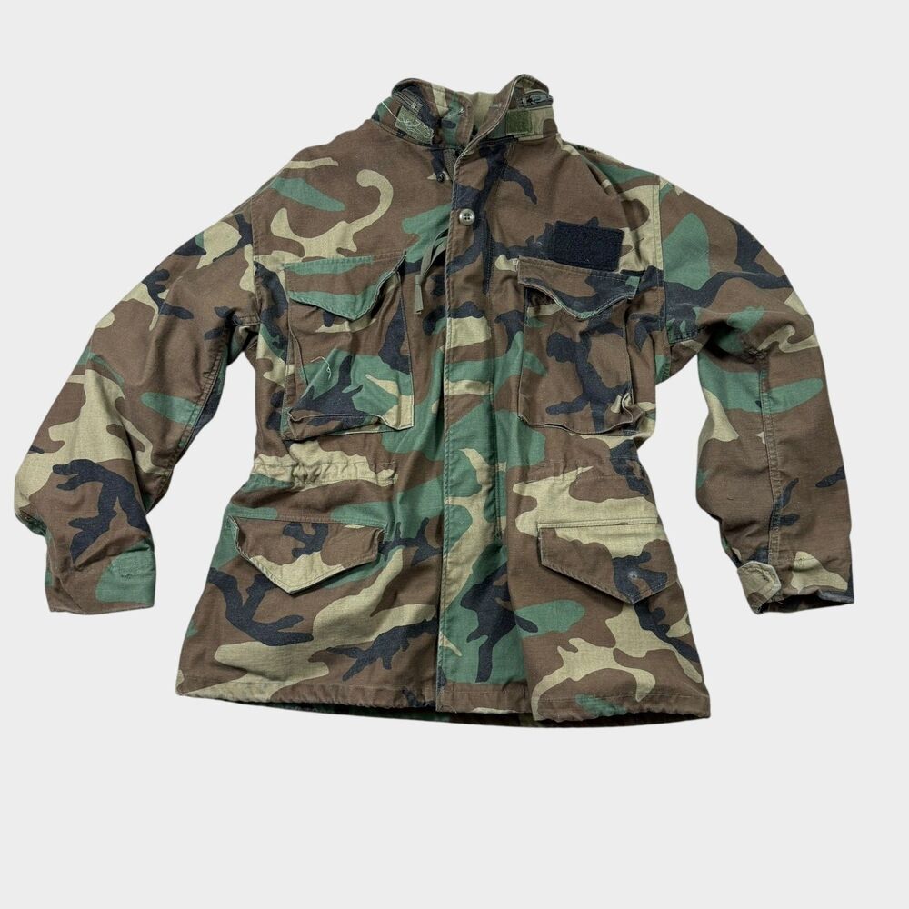 Vintage M-65 Field Jacket Woodland Camo Medium Short 1991 USGI Military Coat M65